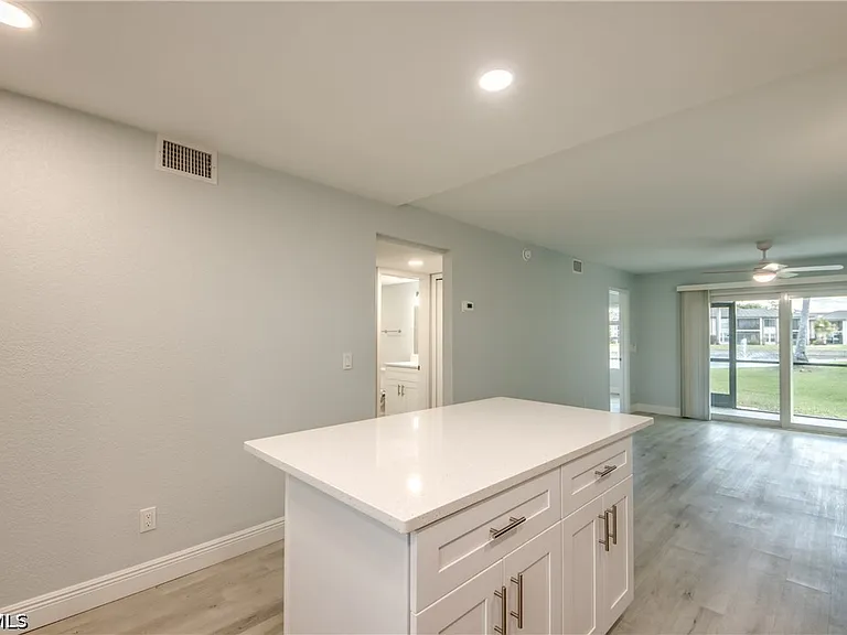 16881 Davis Rd #116 — Photo 8