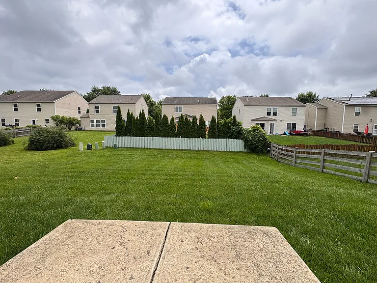 8175 Grant Park Ave — Photo 1