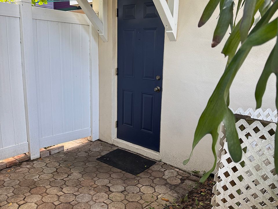 1st image of 235 8th Ave NE