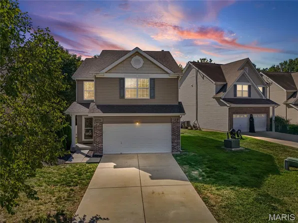 513 Parkgate Dr, Lake Saint Louis, MO 63367