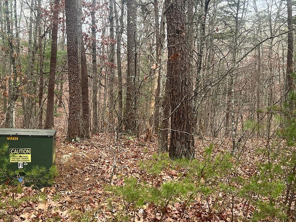 2nd image of 2851 Lindsay Dr #38