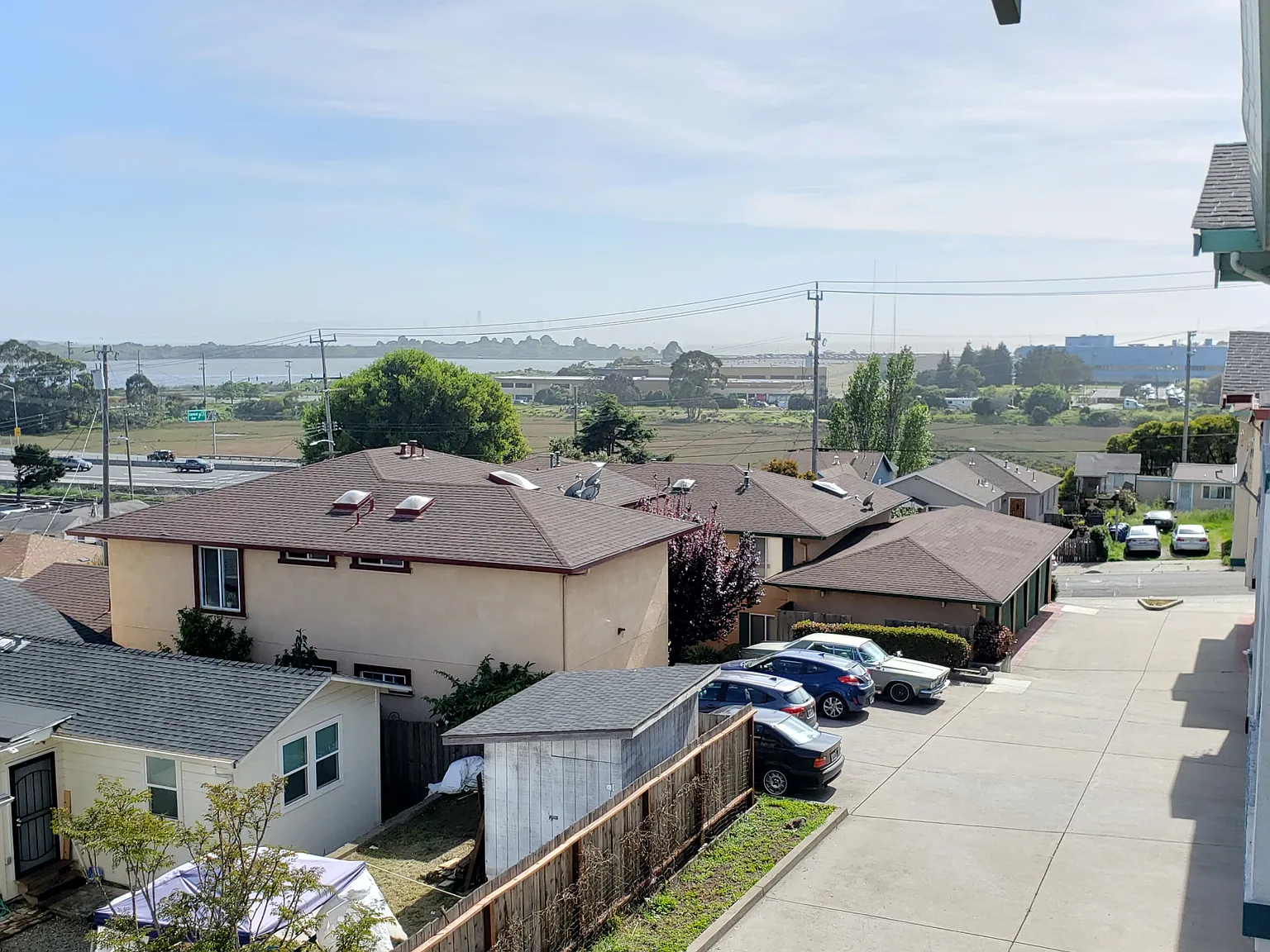 Sunset Vista Apartments — Photo 1