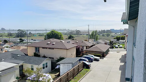 Sunset Vista Apartments Photo 1