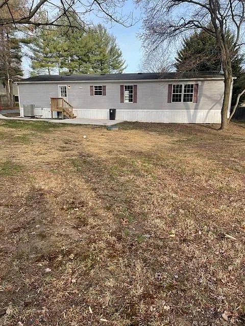 3 bed, 1560 sqft, $2,400 — Photo 4