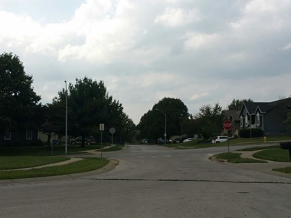 5th image of 532 White Oak Ln