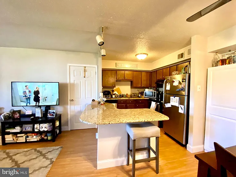 5200 Hilltop Dr — Photo 12