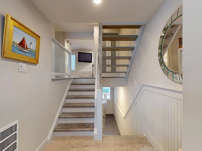 701 Bayshore Ave #701 — Photo 9