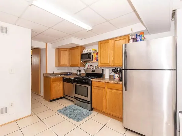 2303 Olive St, Cedar Falls, IA