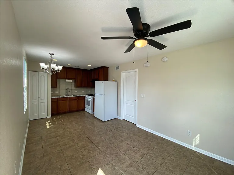 296 Ferrule Dr — Photo 3