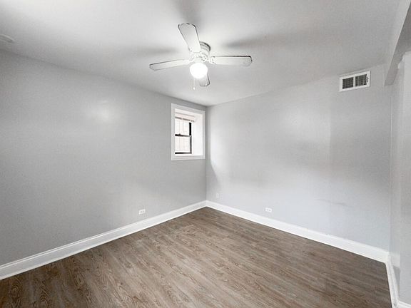 4th image of 900 W Montrose Ave #4410-B