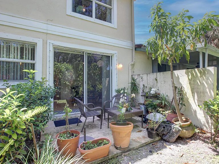 11705 NW 47th Dr — Photo 29