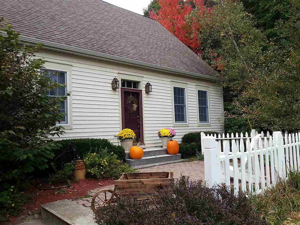 1st image of 7 PINE VIEW Drive