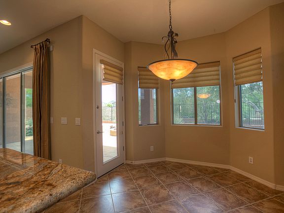 5th image of 2209 W CALLE DE LAS ESTRELLA --