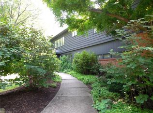 2956 W Park Blvd, Shaker Hts, OH 44120
