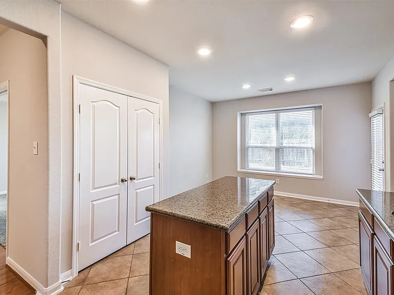 9506 Gramond Hall Ct — Photo 15