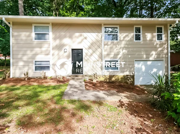 2412 Fairway Ct SW, Atlanta, GA 30331