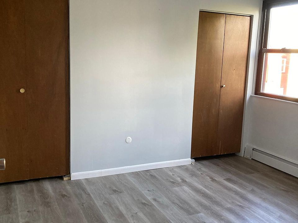2nd image of 314 Amber St #2F
