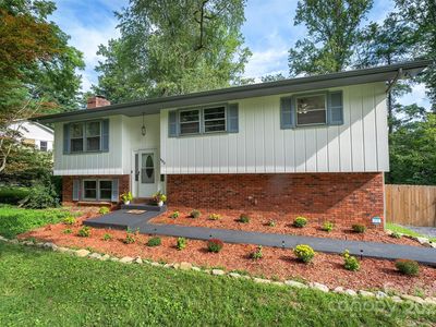 402 Comet Dr, Hendersonville, NC, 28791