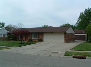 5041 Pathview Dr, Dayton, OH 45424