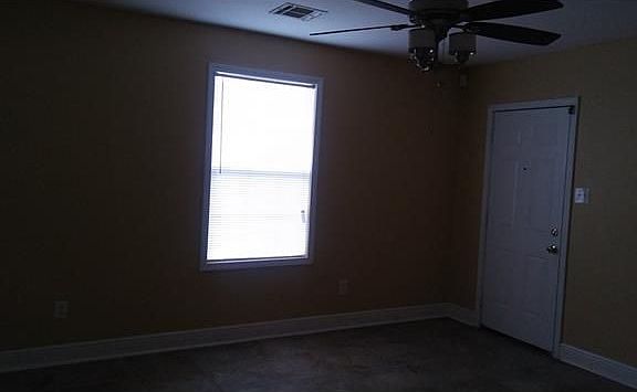 3rd image of 2212 Port St