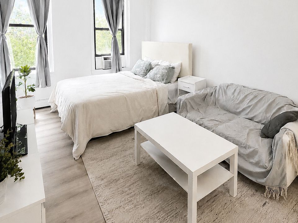 1st image of 1735 2nd Ave APT 4F