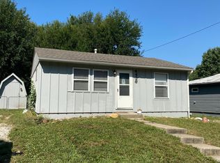 4438 N Tracy Ave, Kansas City, MO 64116