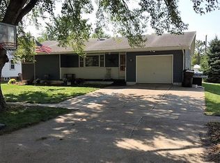 322 3rd St, Meadow Grove, NE 68752