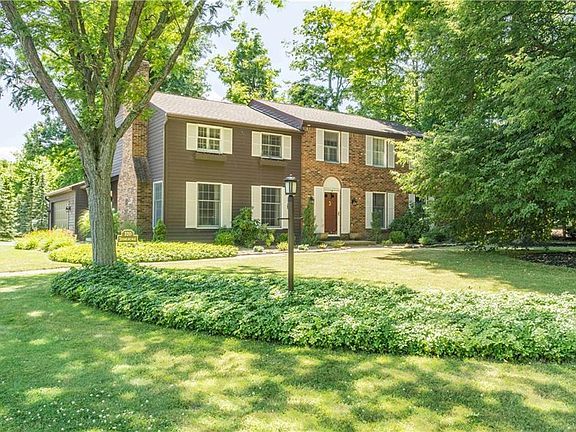 3rd image of 320 Stonehenge Dr