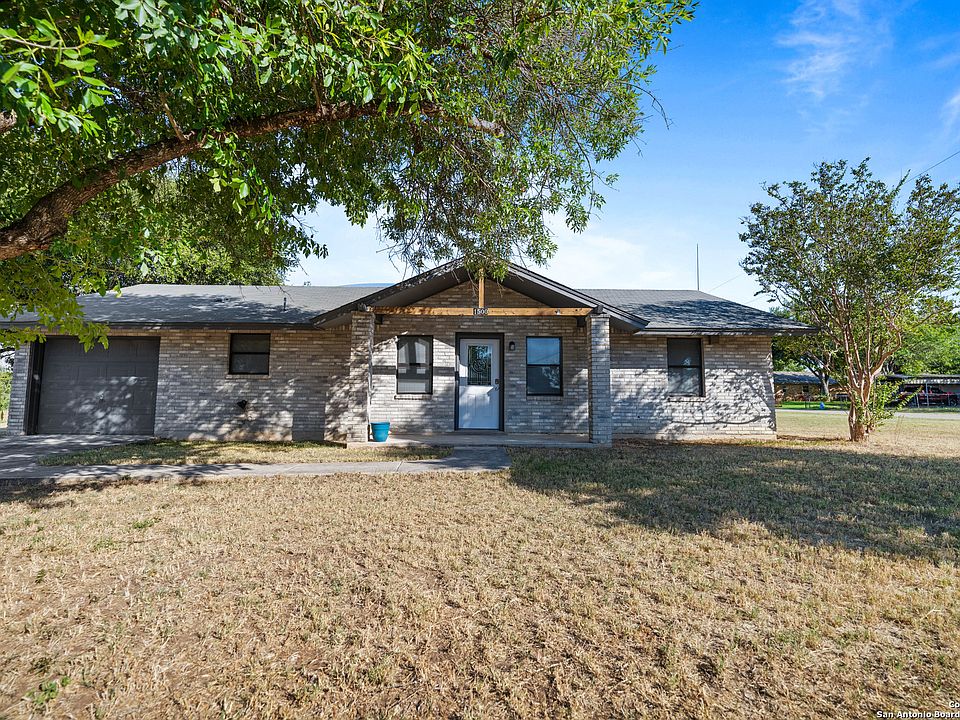1st image of 1500 LONGHORN DR