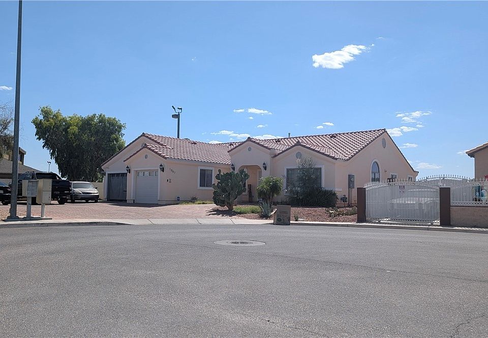 1st image of 1061 Pikes Peak Ct