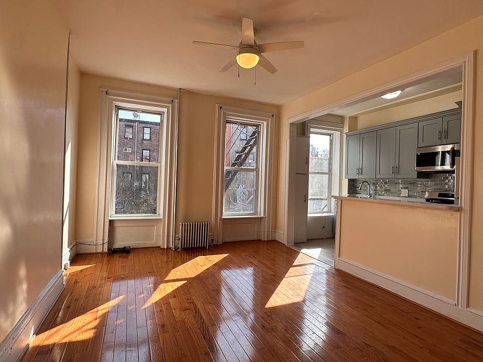 1st image of 30 Clifton Pl #2