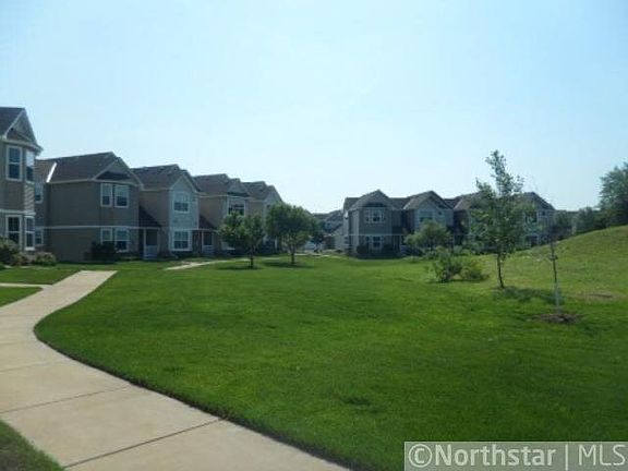 3rd image of 12111 Xylite Street NE