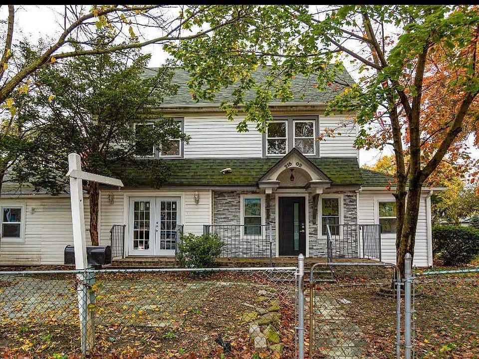 1st image of 21502 93rd Ave