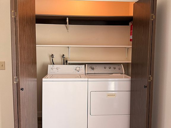 washer and dryer closet