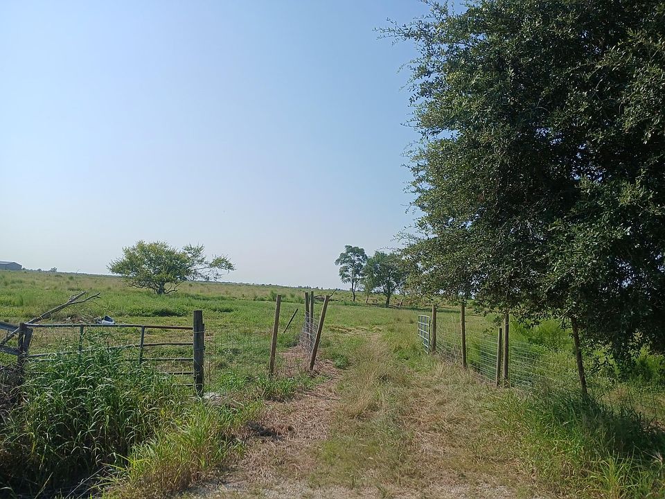 2nd image of E Friesen Rd
