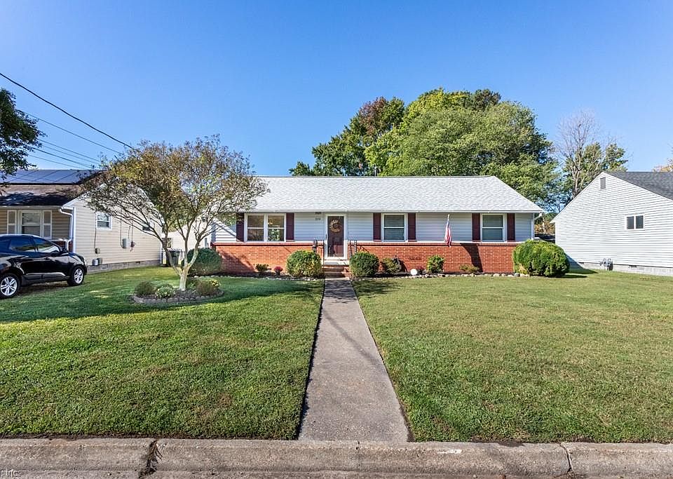 1st image of 219 Patrician Dr