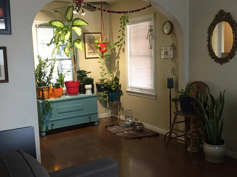 1110 W Roosevelt St — Photo 2