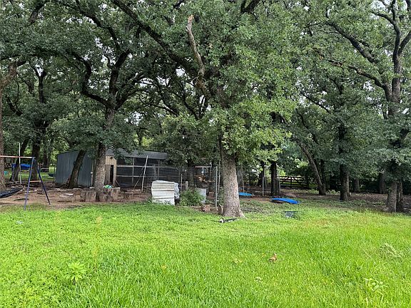 4th image of 11039 Oakview Dr