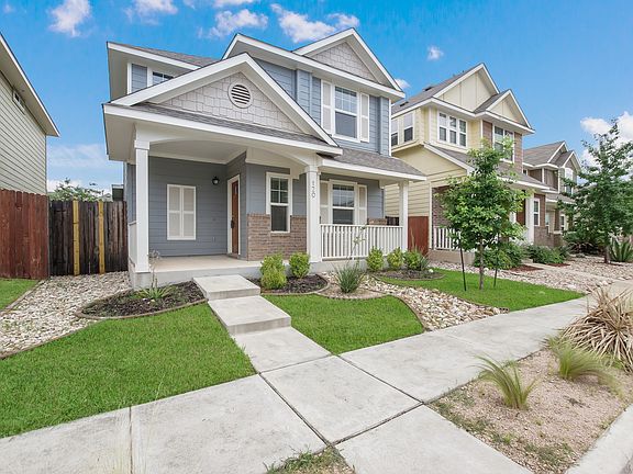 3rd image of 129 Preston Trl