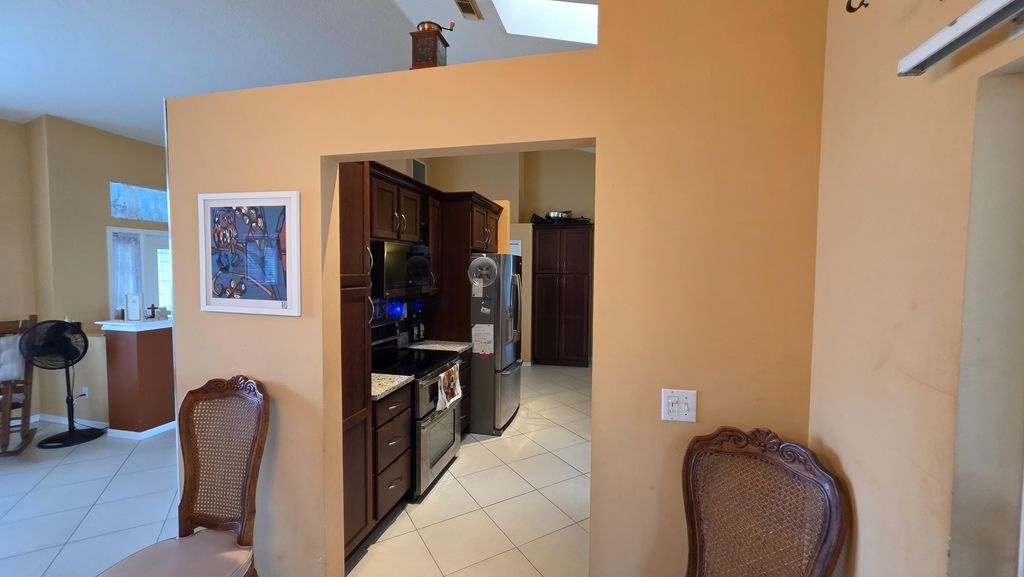 1844 SW Breezeway Street, Port Saint Lucie, FL - View 5