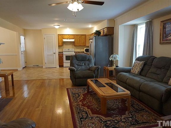 2nd image of 103 Edgewood Dr