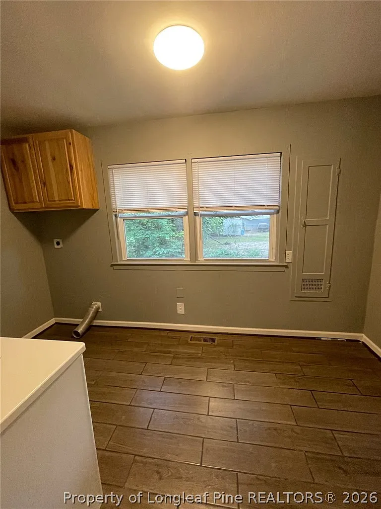2 bed, 1.0 bath, 828 sqft, $1,200 — Photo 4