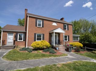 5325 Cove Rd, Roanoke, VA 24019