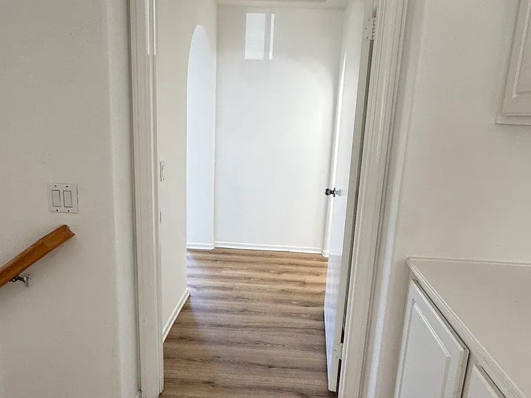 973 Yosemite Dr — Photo 36
