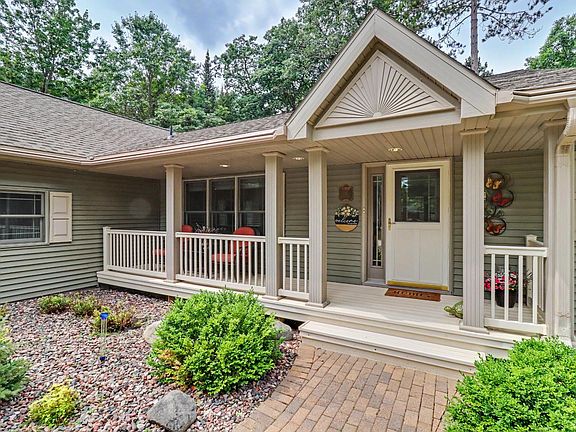 4th image of 1553 Golden Retreat Dr