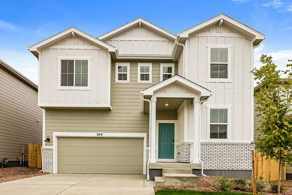 3 bed, 2.5 bath, 2241 sqft, $2,625 — Photo 1