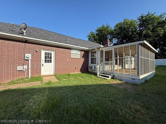 5th image of 1906 N 47th St