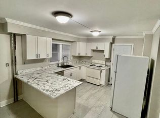 10 Griffin Pl FLOOR 1, Middletown, CT 06457