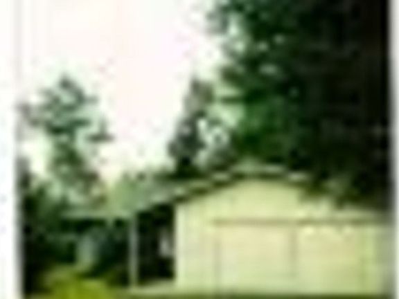 5th image of 17279 NE 18th Pl