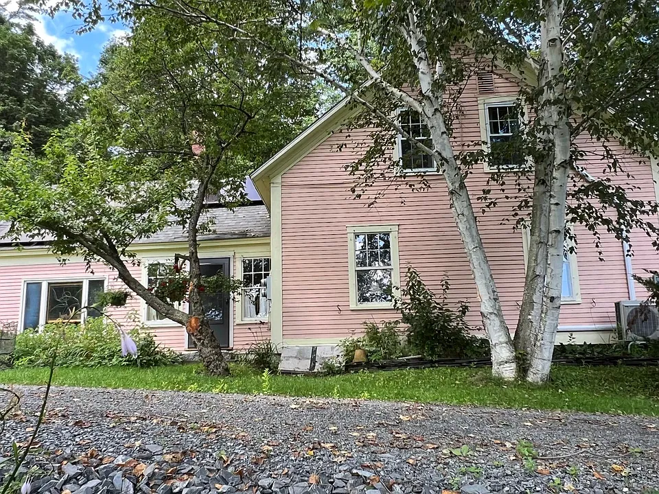 4385 US Route 5 N #1